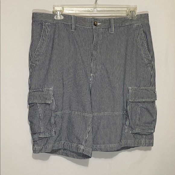 St. John's Bay Men’s Navy Striped Denim Cargo Shorts Sz 40 - Picture 1 of 9